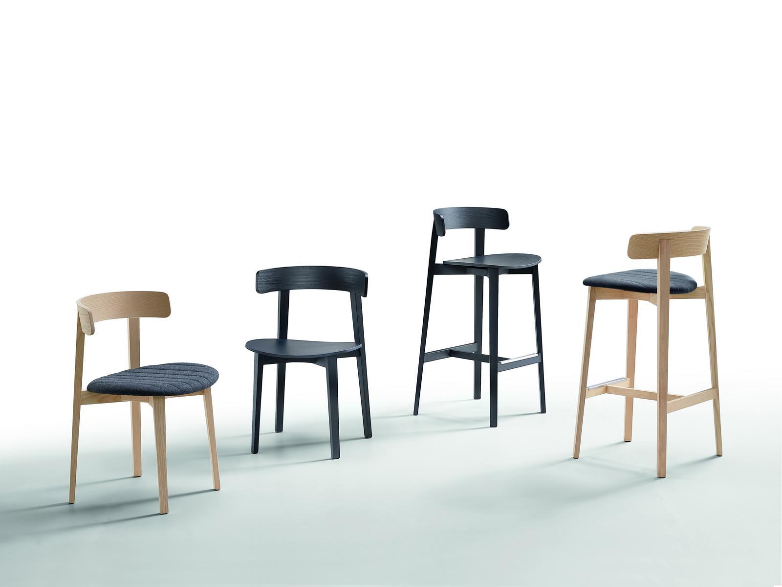 High wooden stool with back with footrest | Maya by Midj