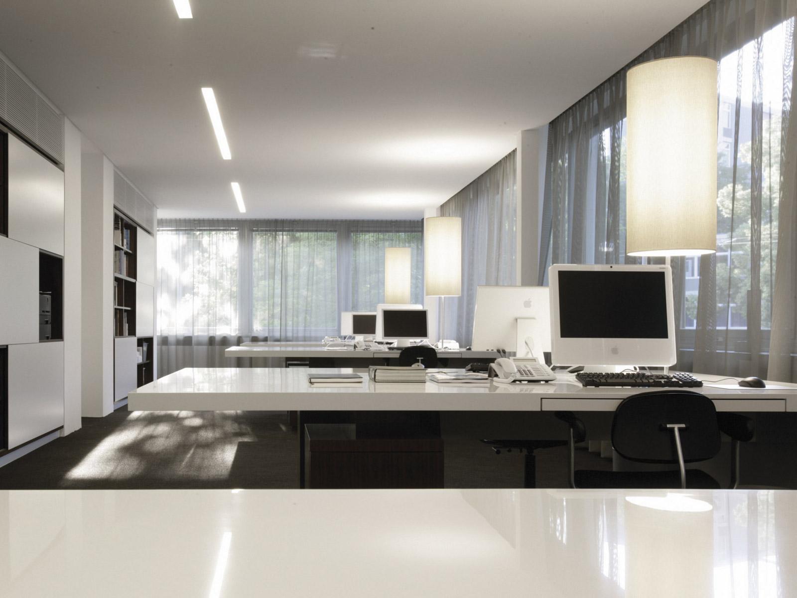 Fluorescent aluminium floor lamp with dimmer | La Bella by Sattler