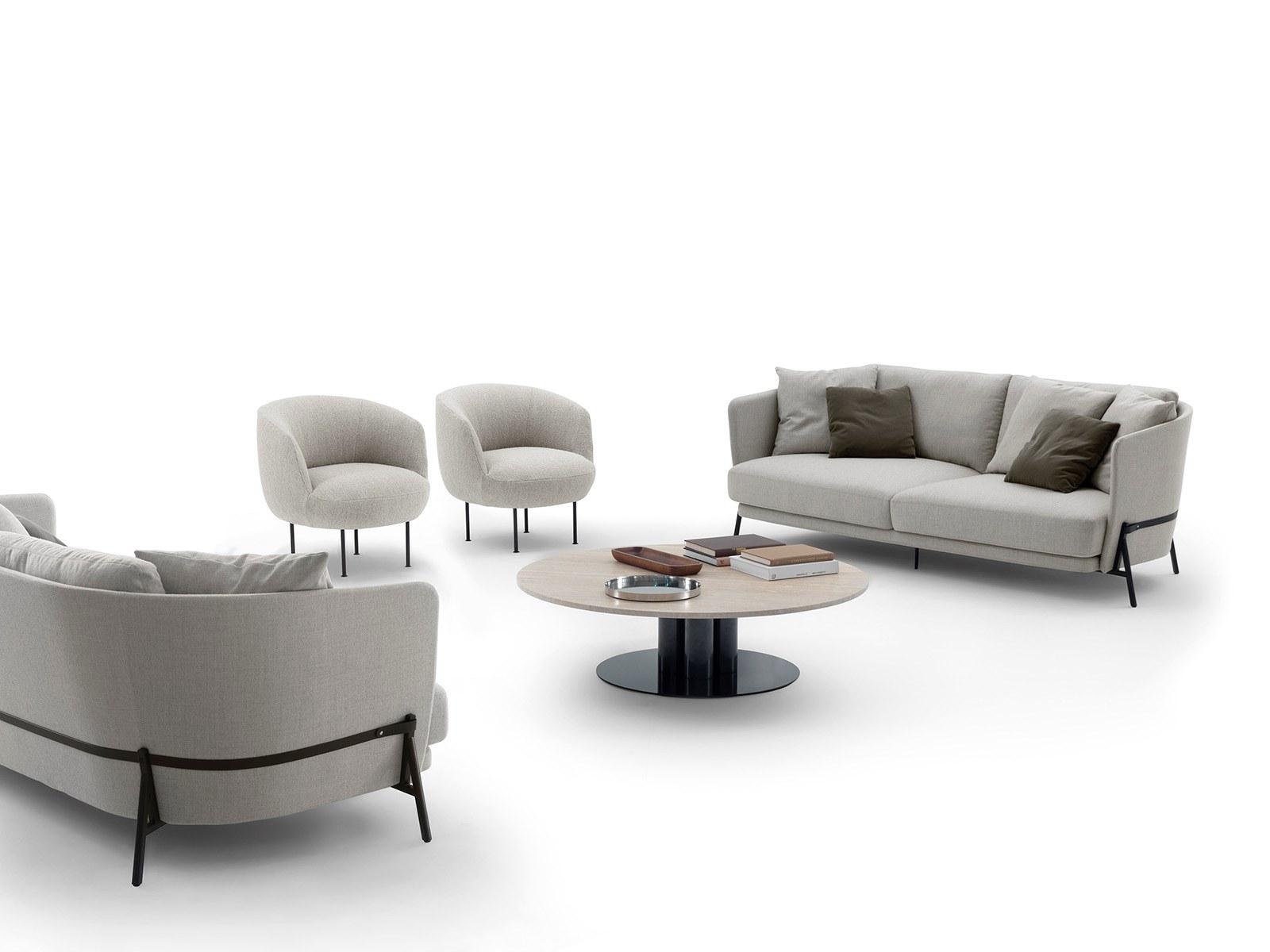 Upholstered fabric easy chair | Suppli’ by Arflex