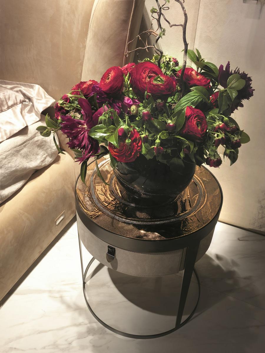 Round nabuk bedside table with drawers | Amadeus by Longhi