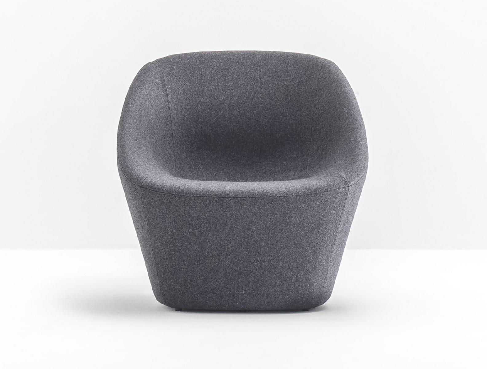 Upholstered fabric armchair with armrests | Log 366 by Pedrali