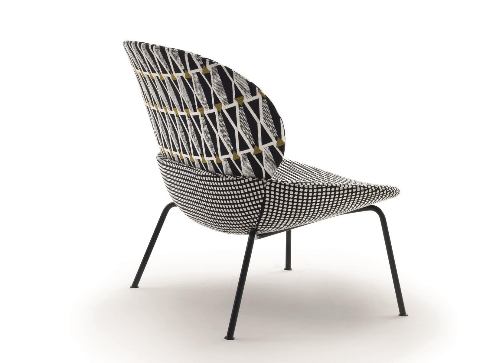 Upholstered fabric easy chair | Tellin by Arflex