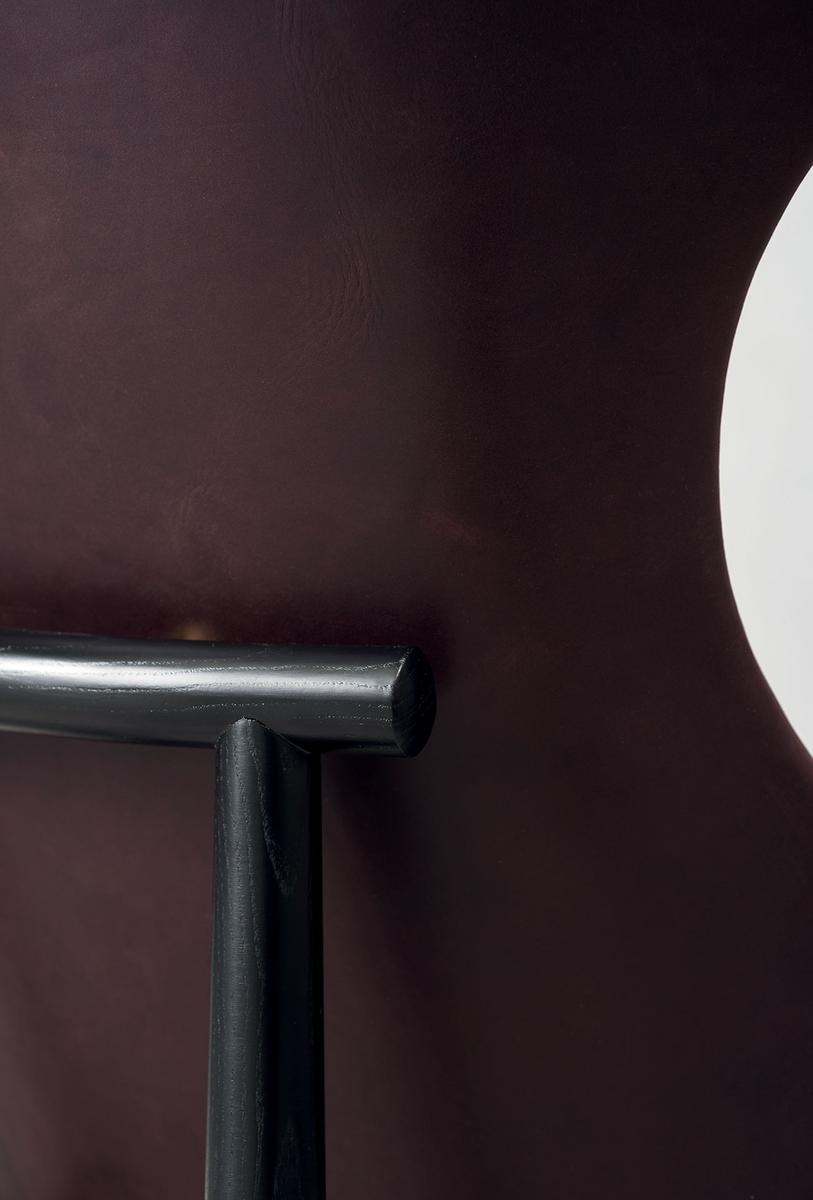Leather armchair with armrests | Jorgen by Baxter
