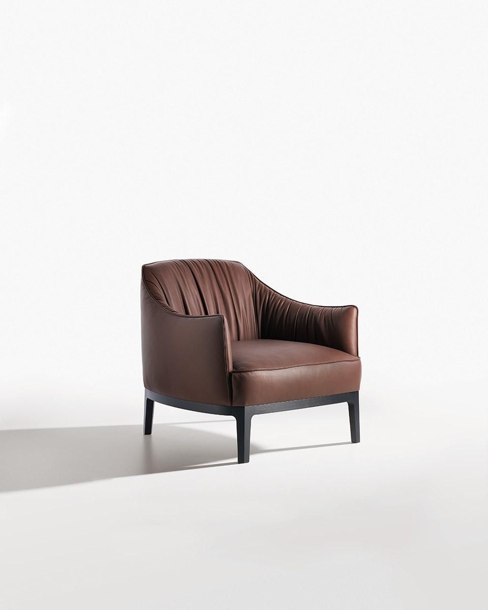 Armchair with armrests | Blossom by Potocco