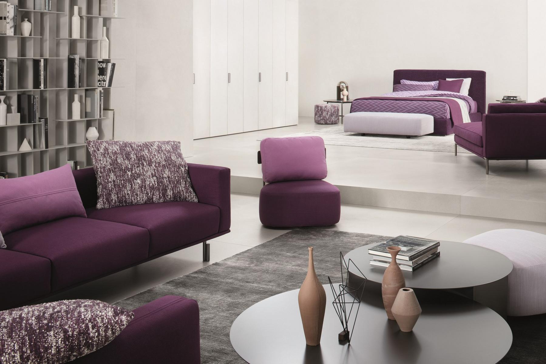 Upholstered modular fabric bench with back | Softbench by Flou