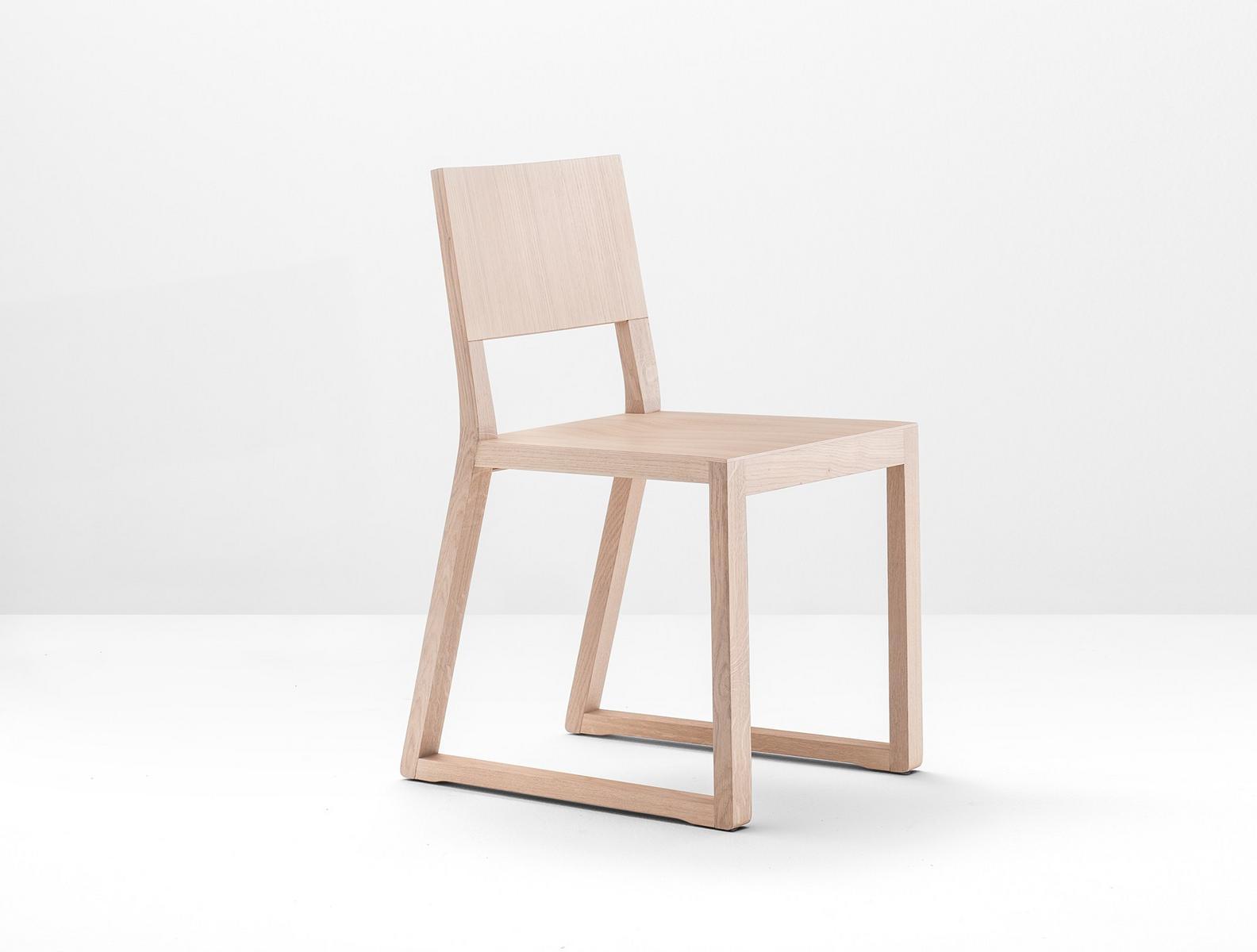 Sled base solid wood chair | Feel 450 by Pedrali