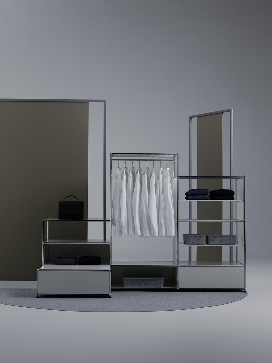 Sectional custom walk-in wardrobe | Haller E by USM