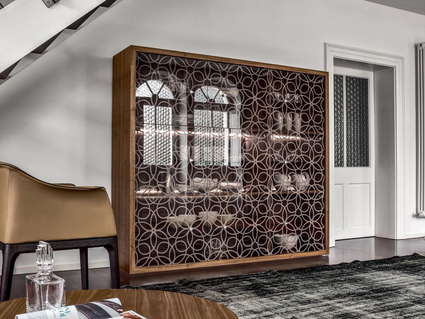 Wood and glass display cabinet | Granada by Tonin Casa