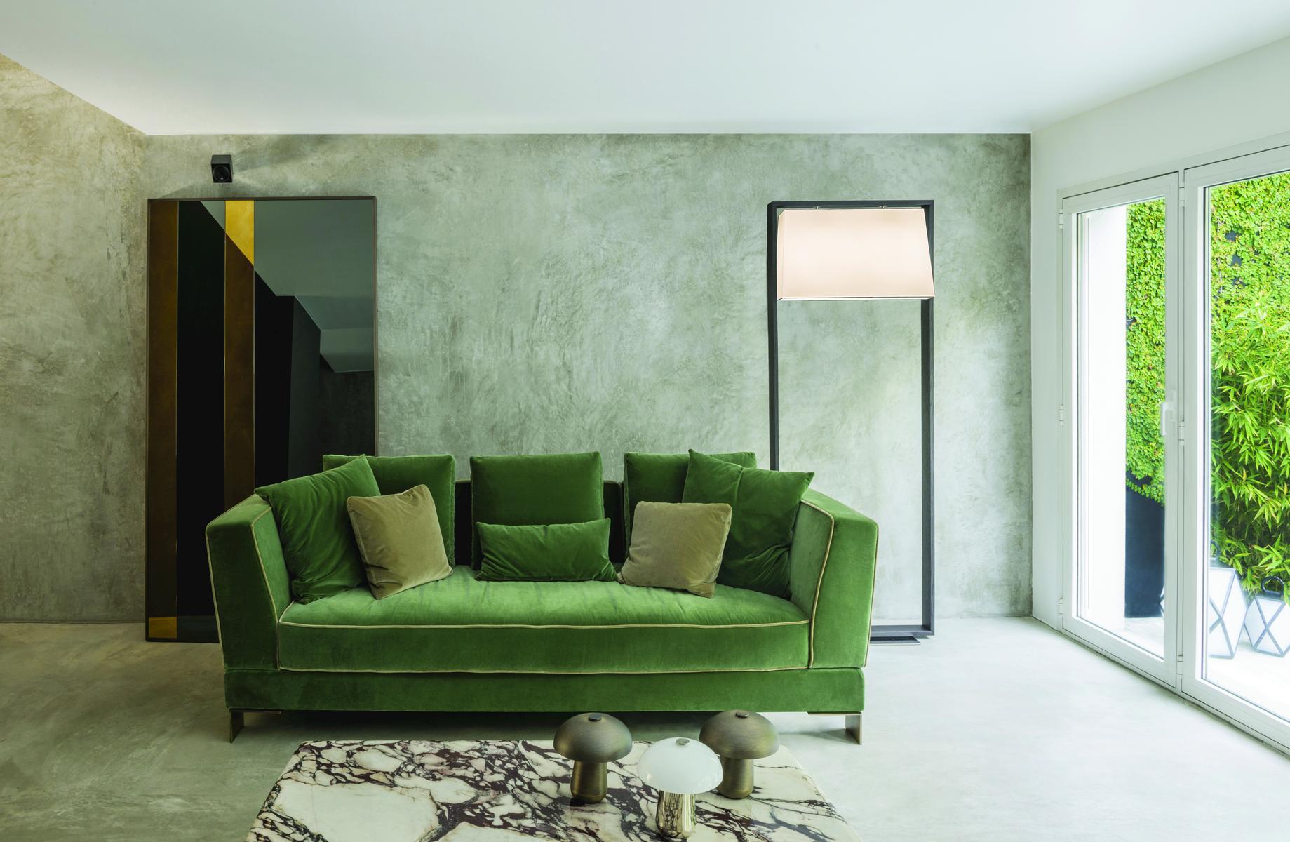 Oak floor lamp | Frame by Contardi