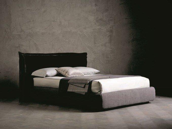 Upholstered double bed | Pegaso Ring 8 by Altacorte