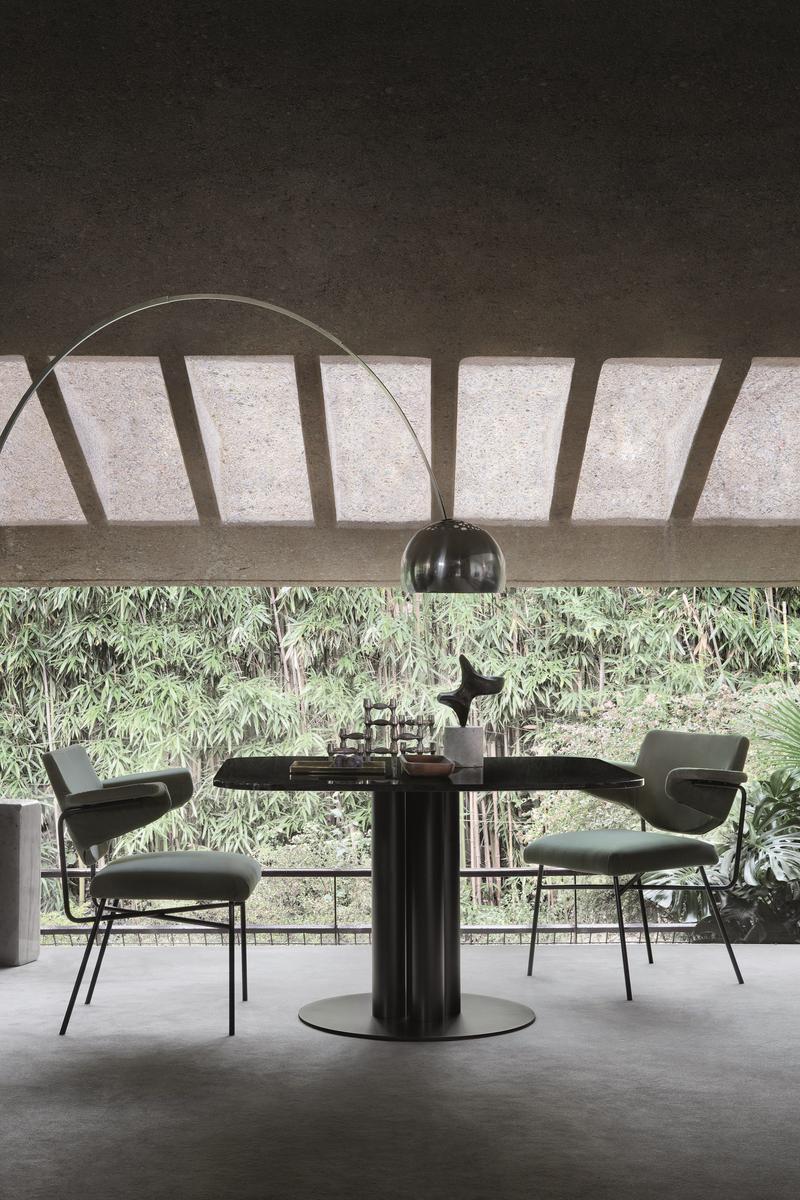 Round marble table | Goya by Arflex