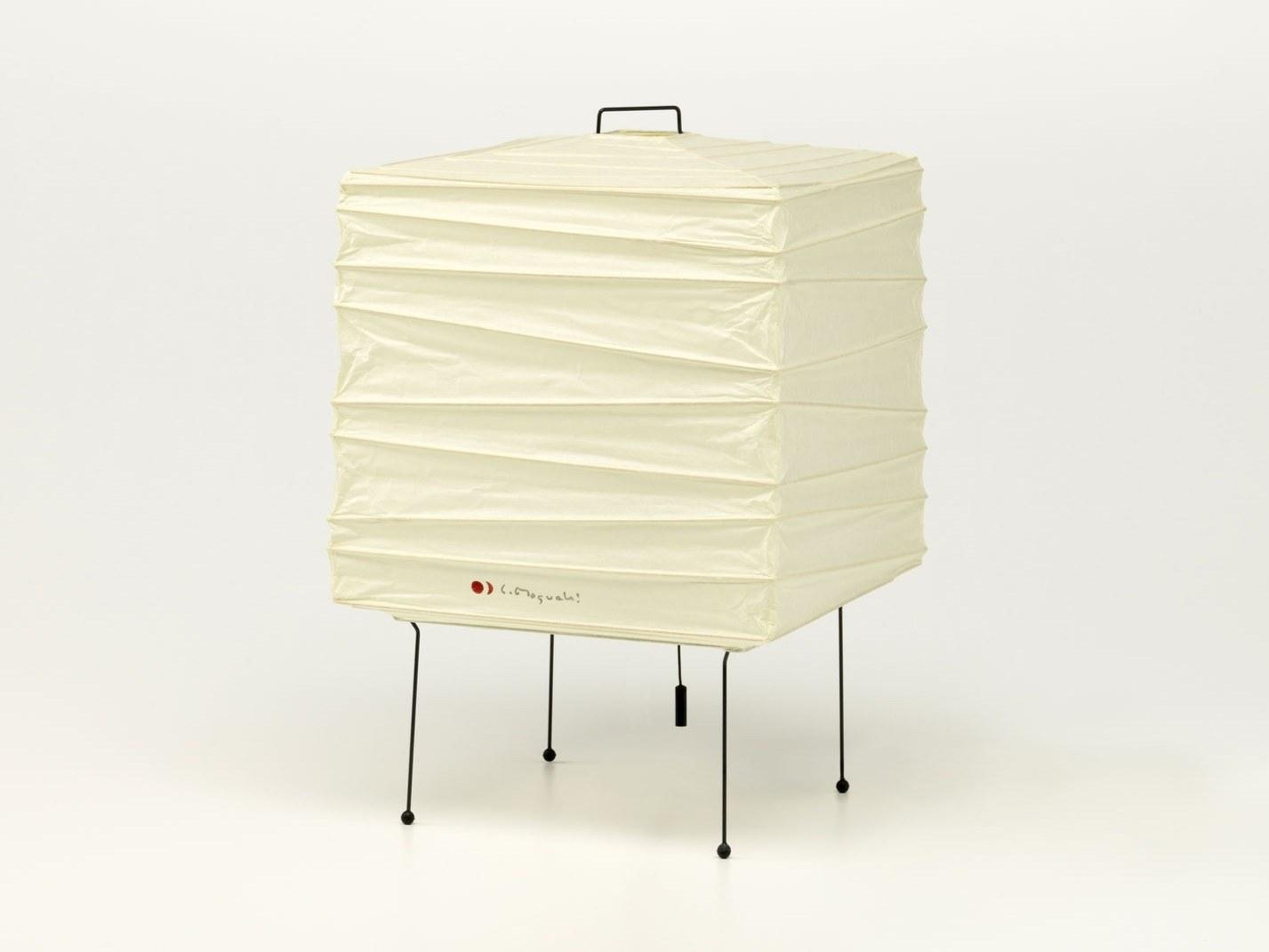 Japanese paper table lamp | Akari 3x by Vitra