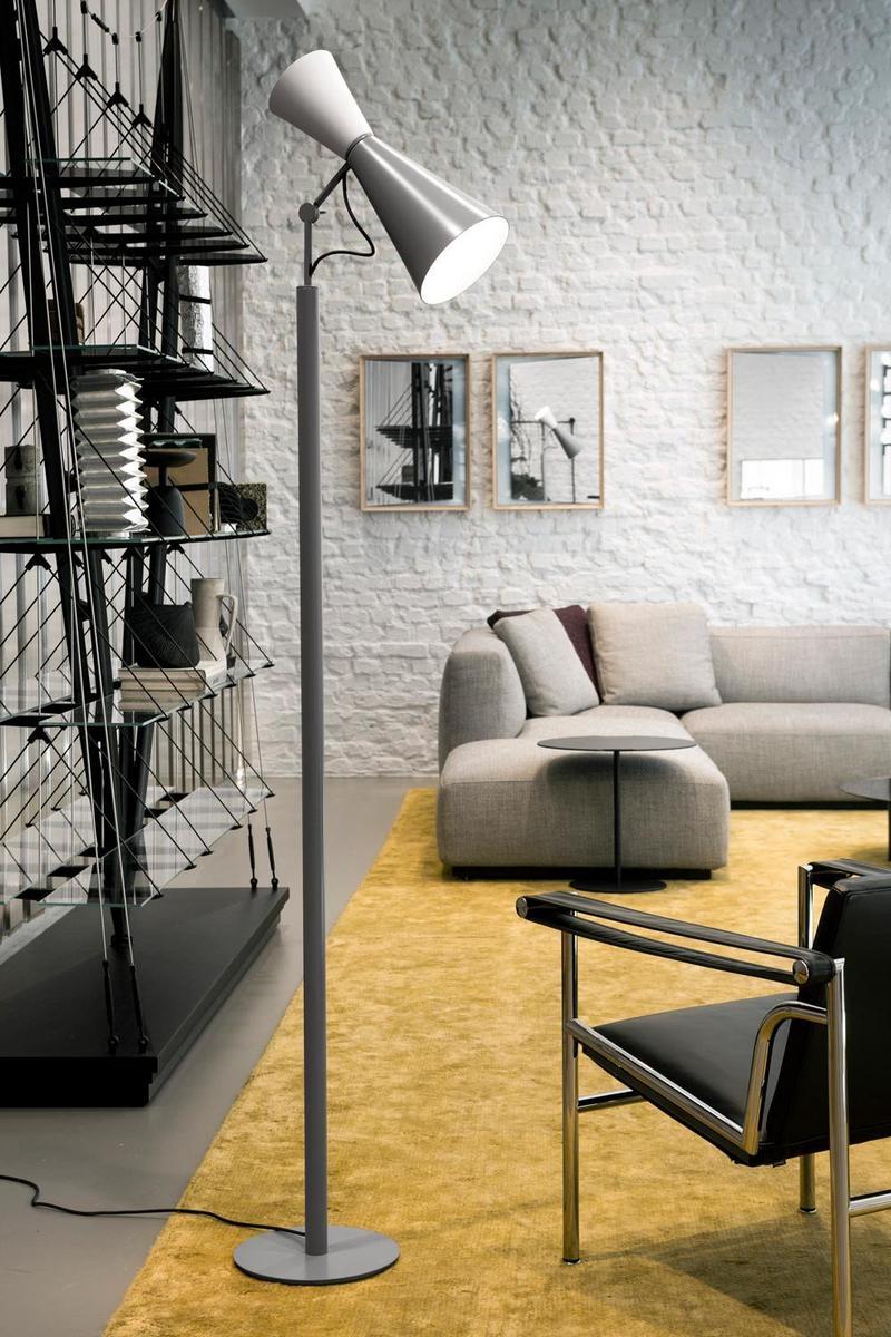 Adjustable aluminium floor lamp | Parliament by Nemo
