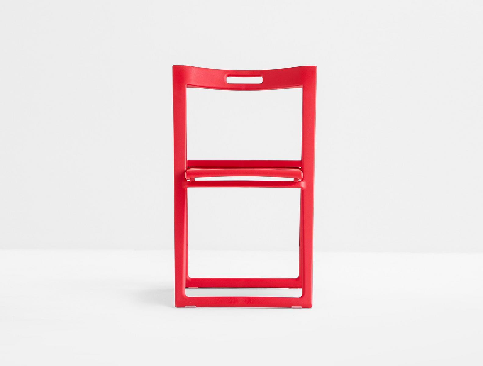 Folding polypropylene chair | Enjoy 460 by Pedrali