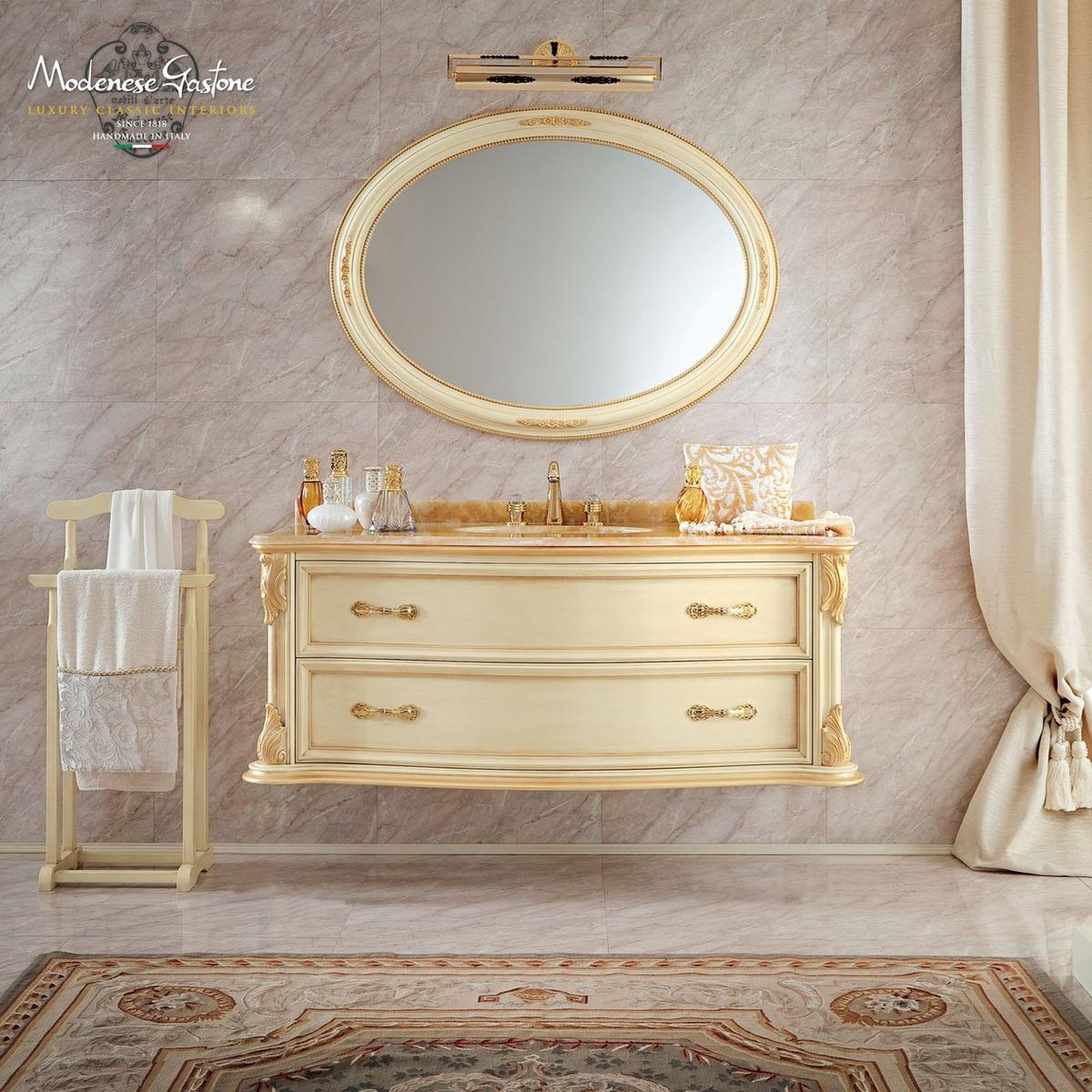 Oval wall-mounted framed mirror | 13679 by Modenese Gastone