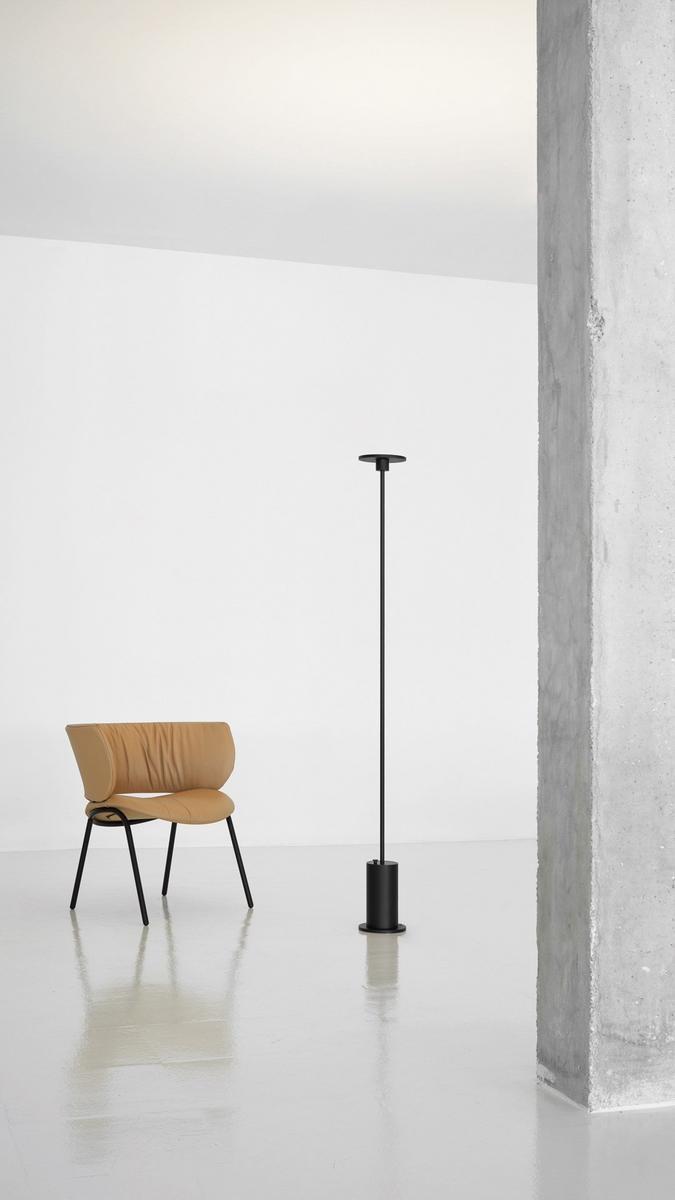 LED aluminium floor lamp with dimmer | Up by Arkoslight