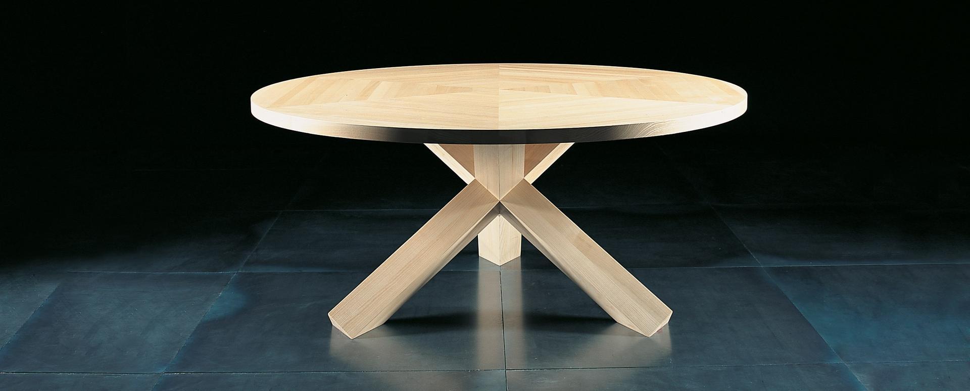 Table with solid wood base | 452 La Rotonda by Cassina