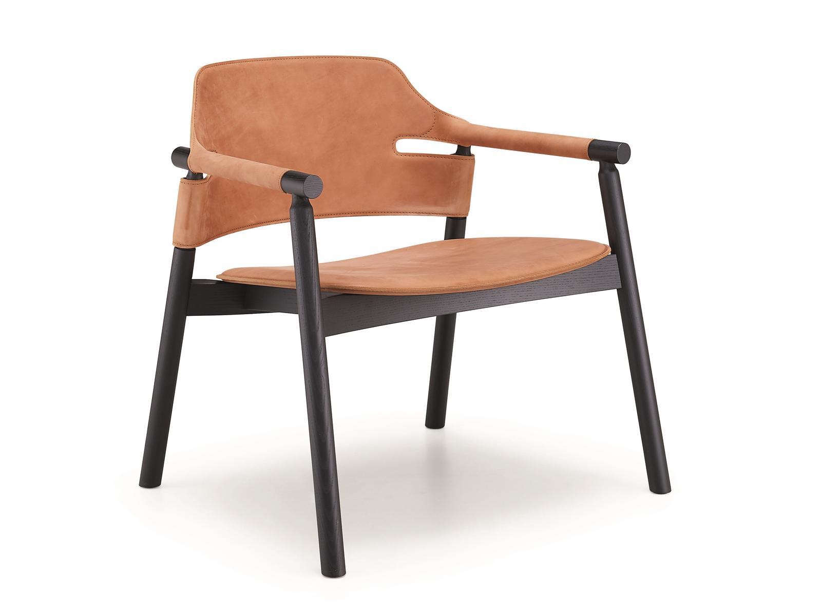 Tanned leather armchair with armrests | Suite Att by Midj
