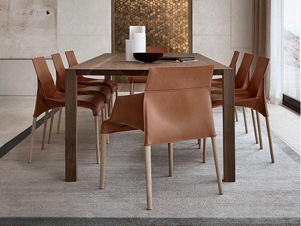 Tanned leather chair with armrests | Seattle by Poliform