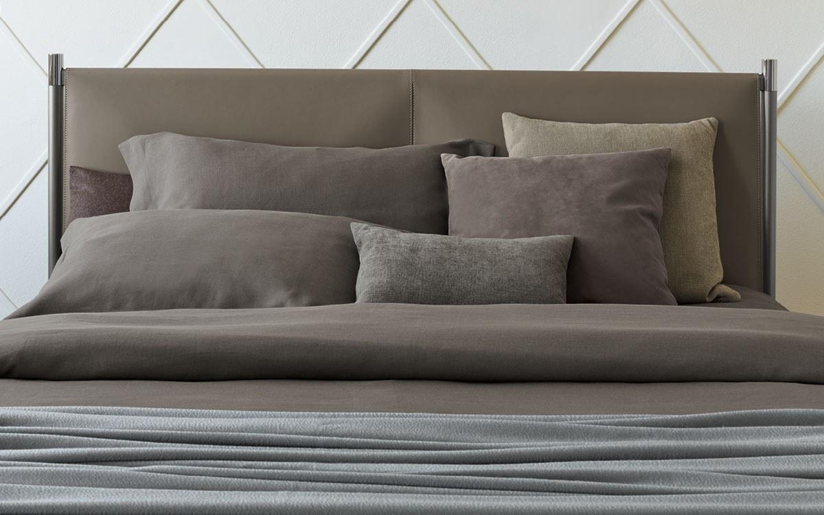 Double bed | Iko by Flou