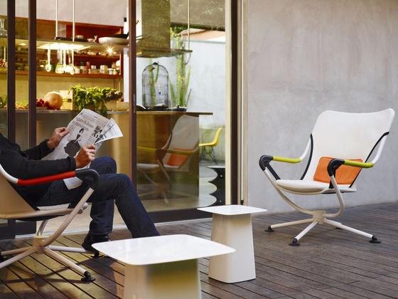 Powder coated steel coffee table | Metal Side by Vitra