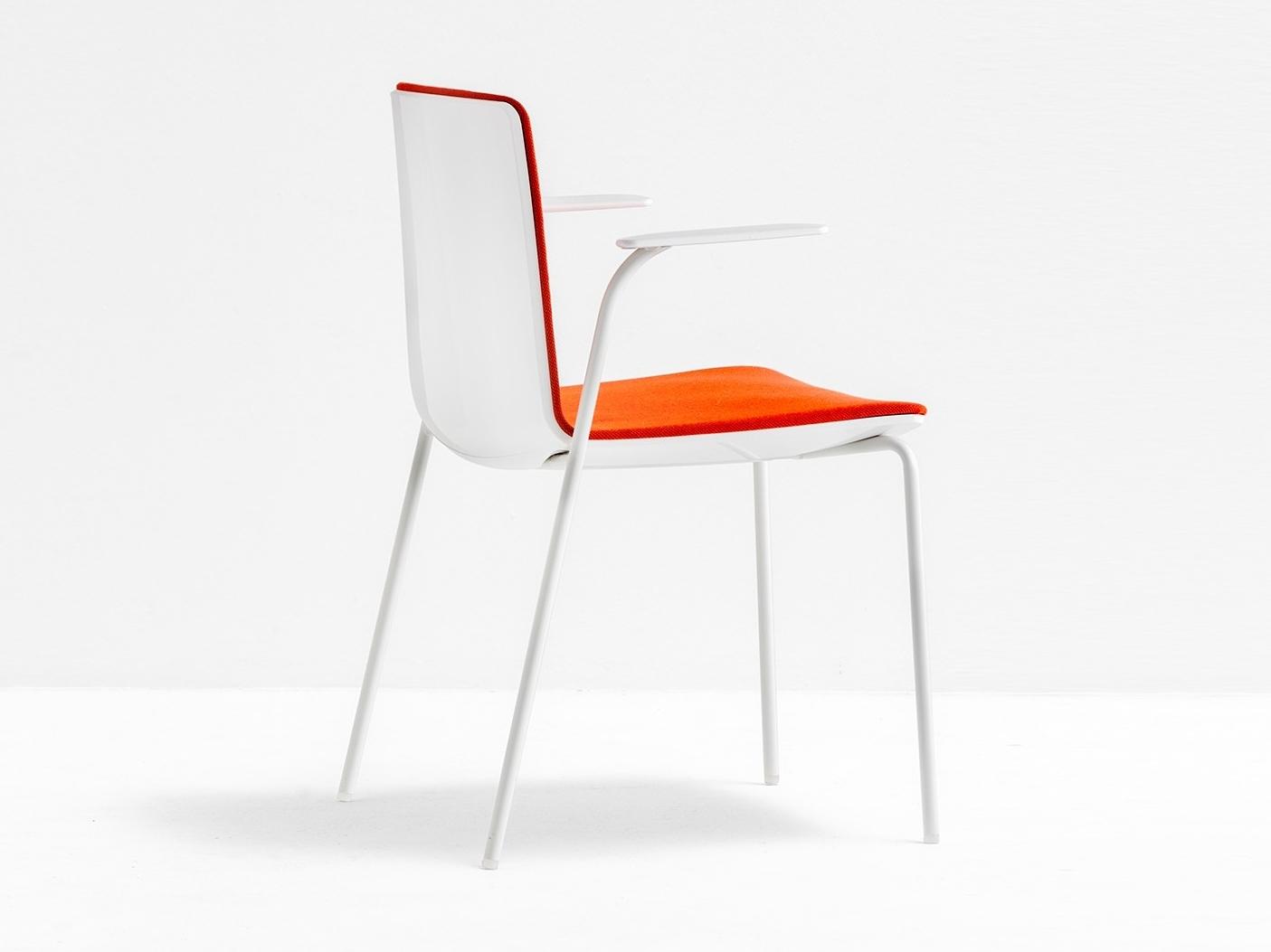 Upholstered polycarbonate chair with armrests | Noa 726 by Pedrali