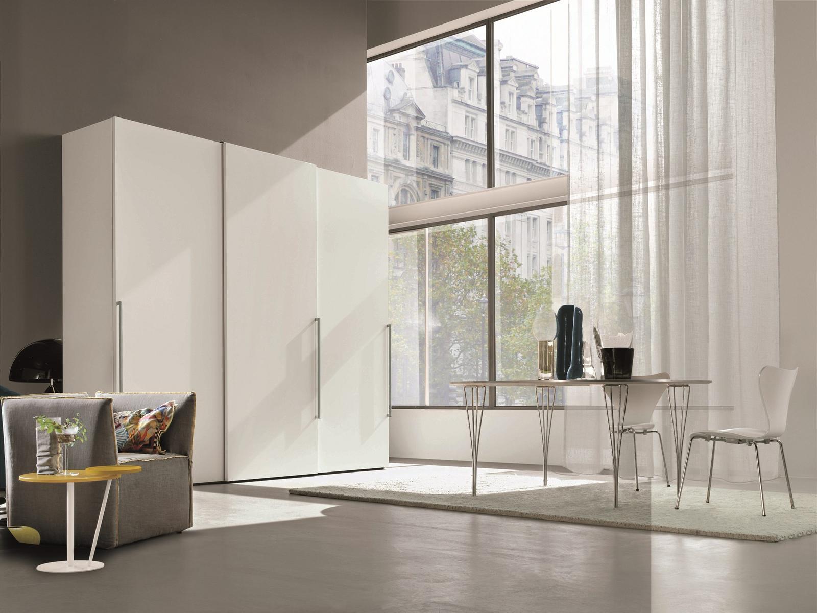 Wardrobe with sliding doors | Liscia by Tomasella