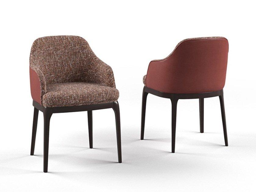 Upholstered fabric chair with armrests | Pr.421 by Stella del Mobile