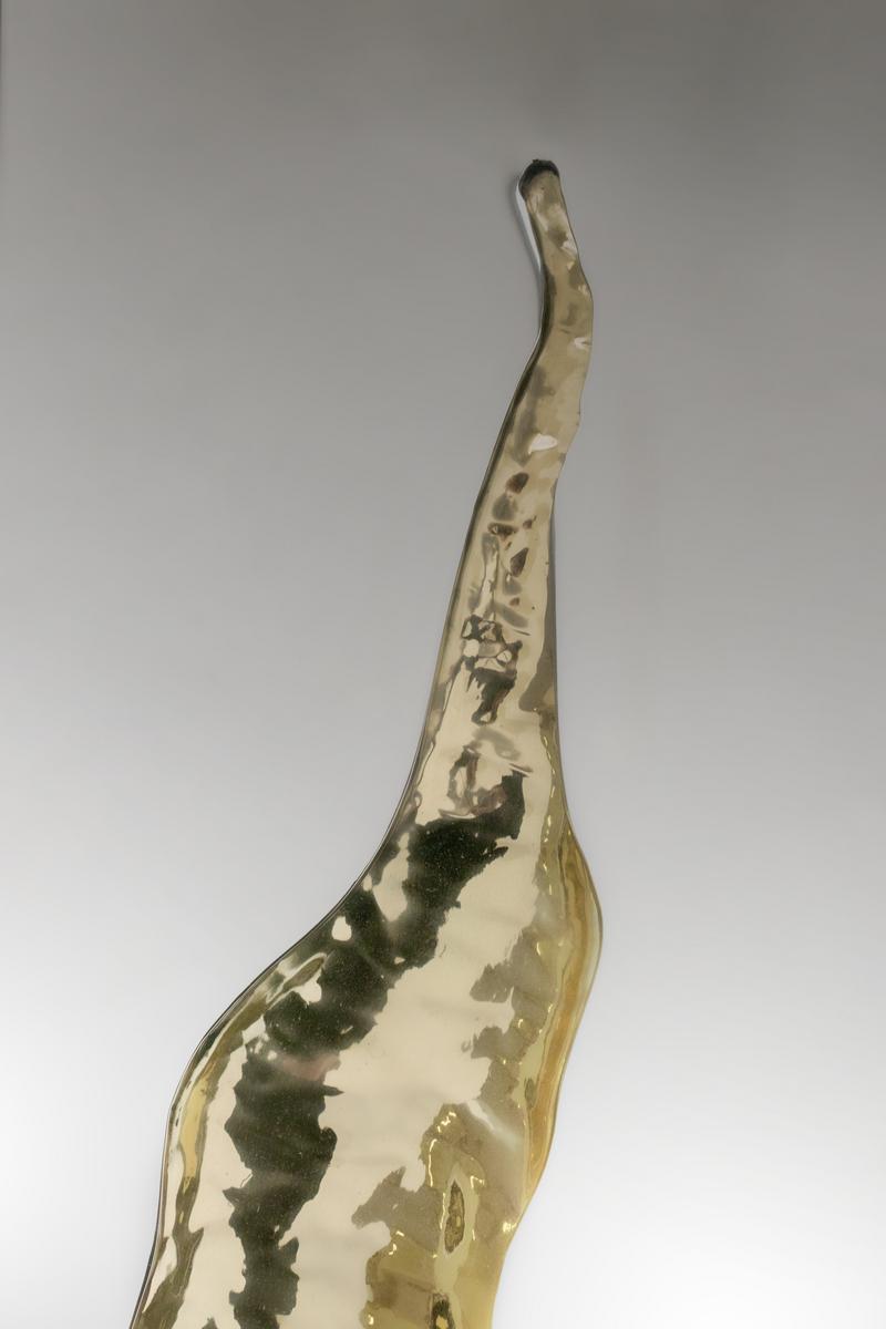 Round wall-mounted mirror | Lapiaz by Boca Do Lobo