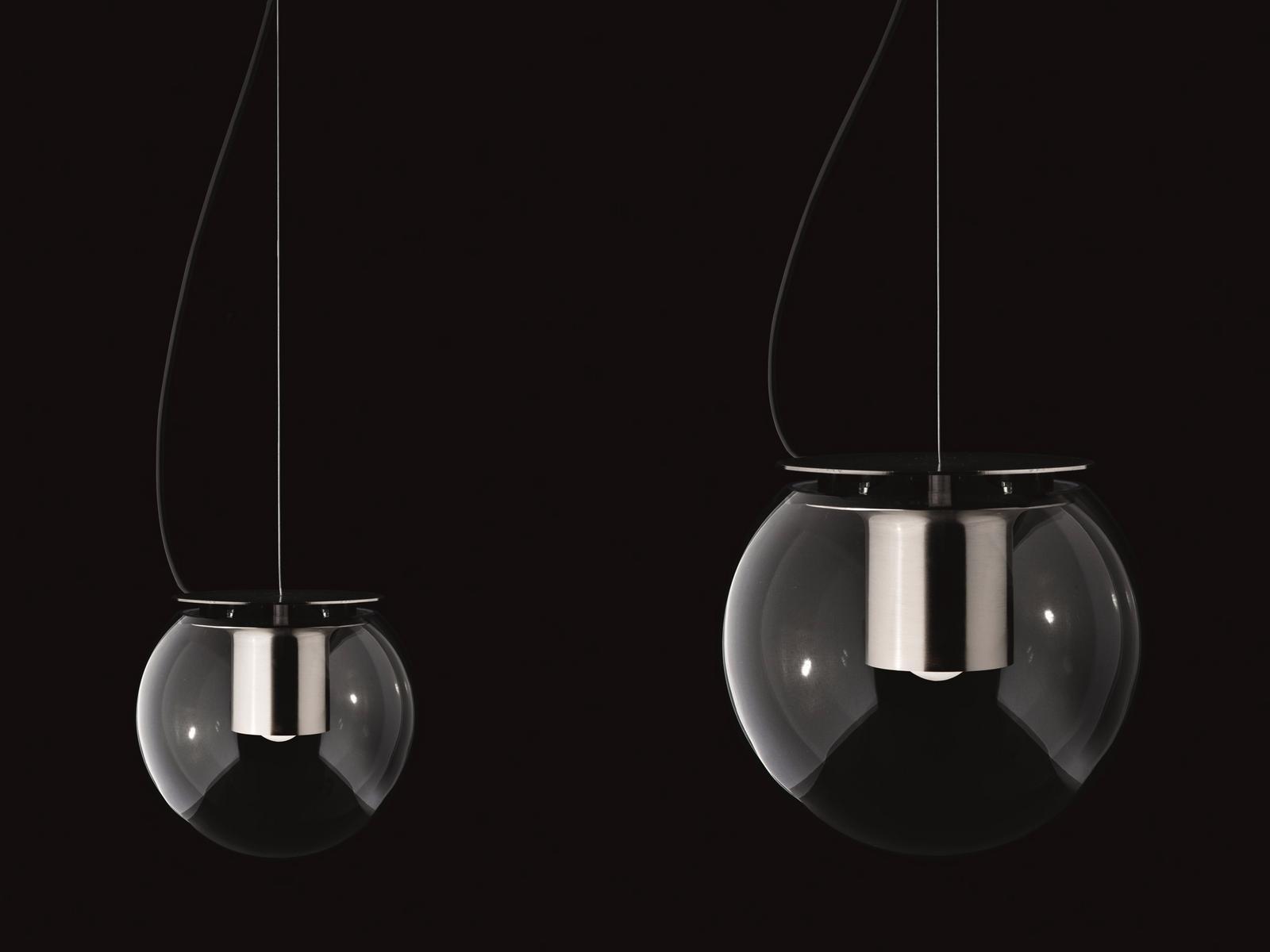 Direct light blown glass pendant lamp | The Globe - 827/828 by Oluce