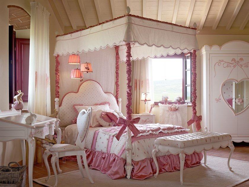 Kids canopy bed | Capri by Volpi