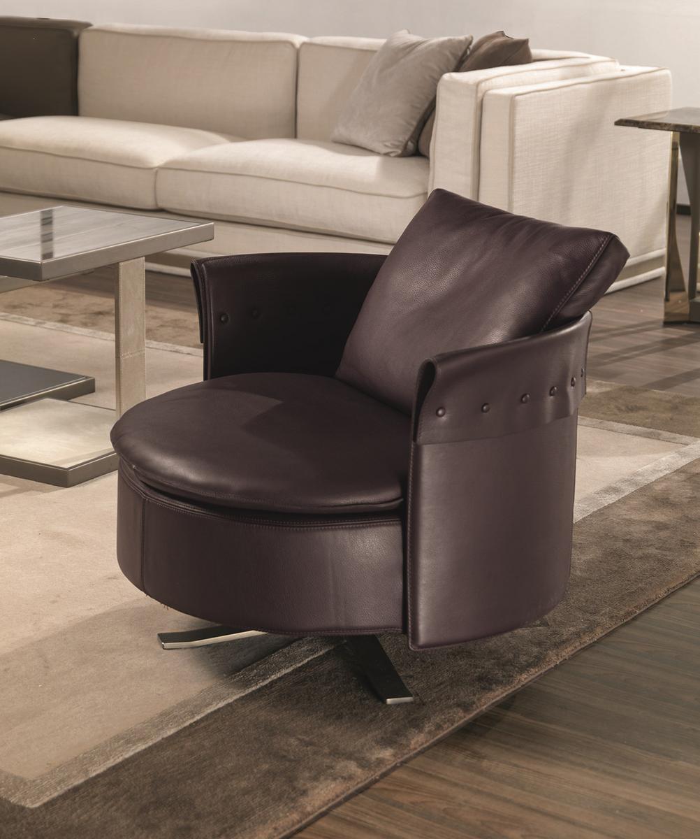 Velvet armchair | Charme by Longhi