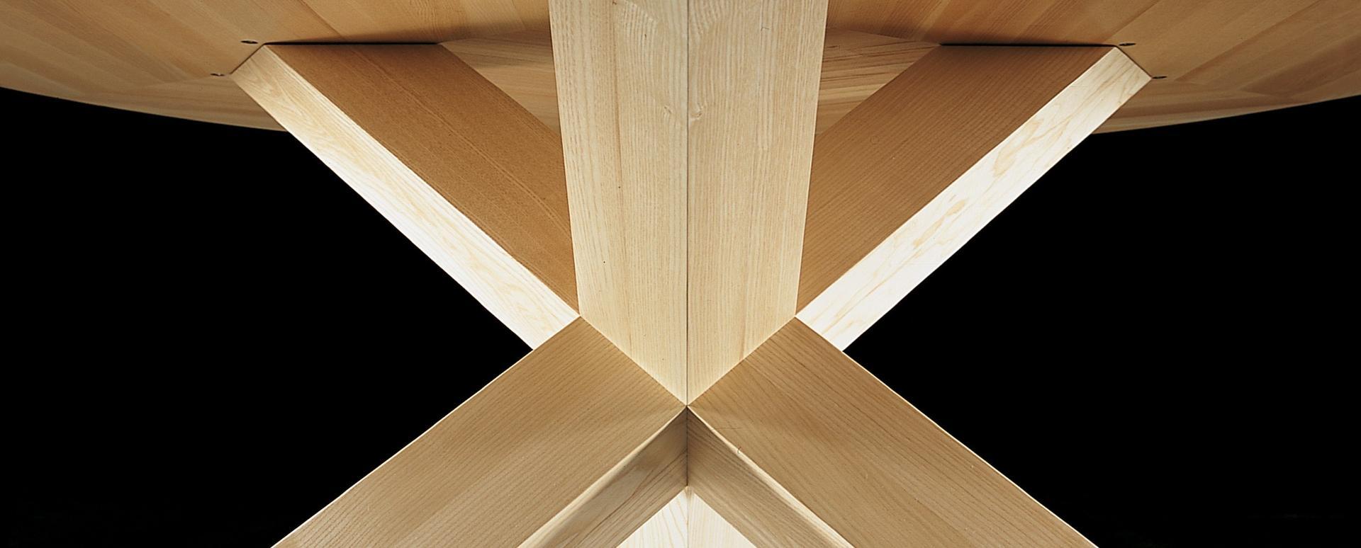 Table with solid wood base | 452 La Rotonda by Cassina