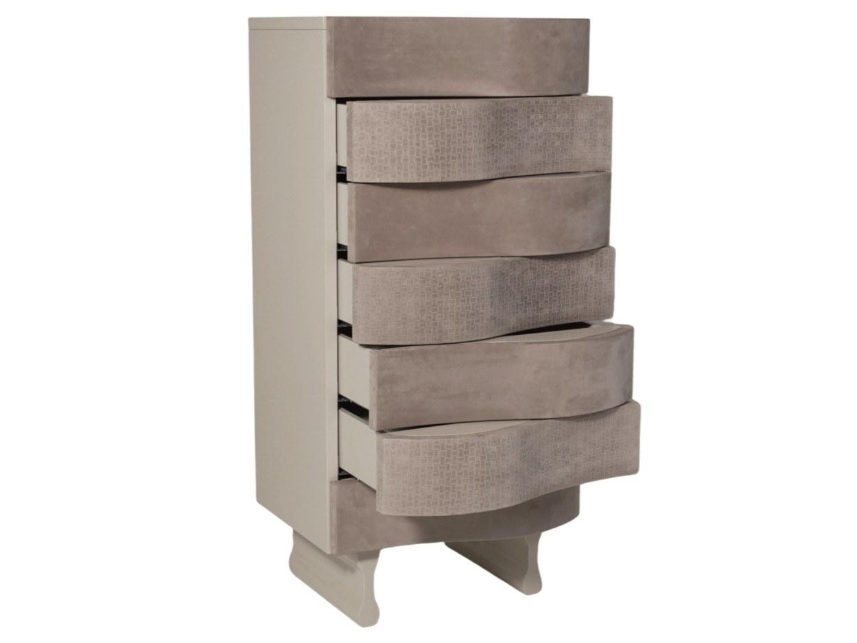 MDF and cowhide chest of drawers | Ola by Mantellassi 1926