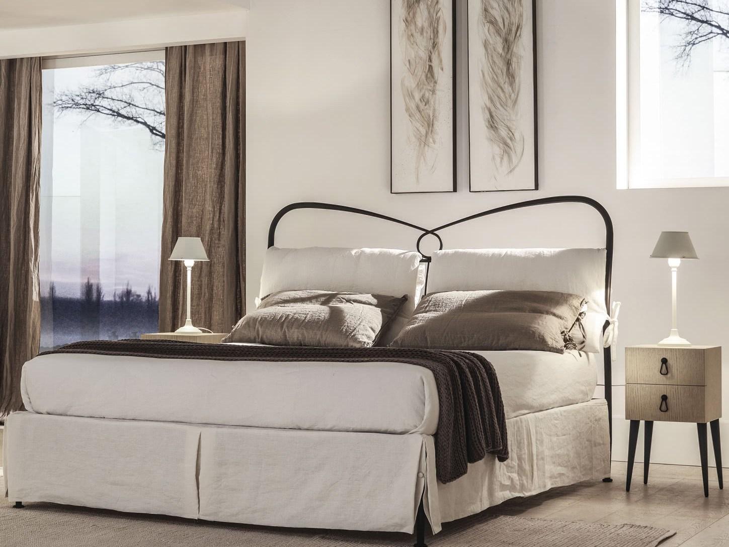 Wooden bedside table with drawers | City by Cantori