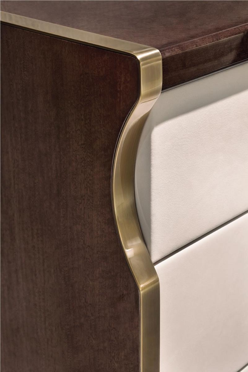 Wooden chest of drawers | Trilogy by Capital Collection