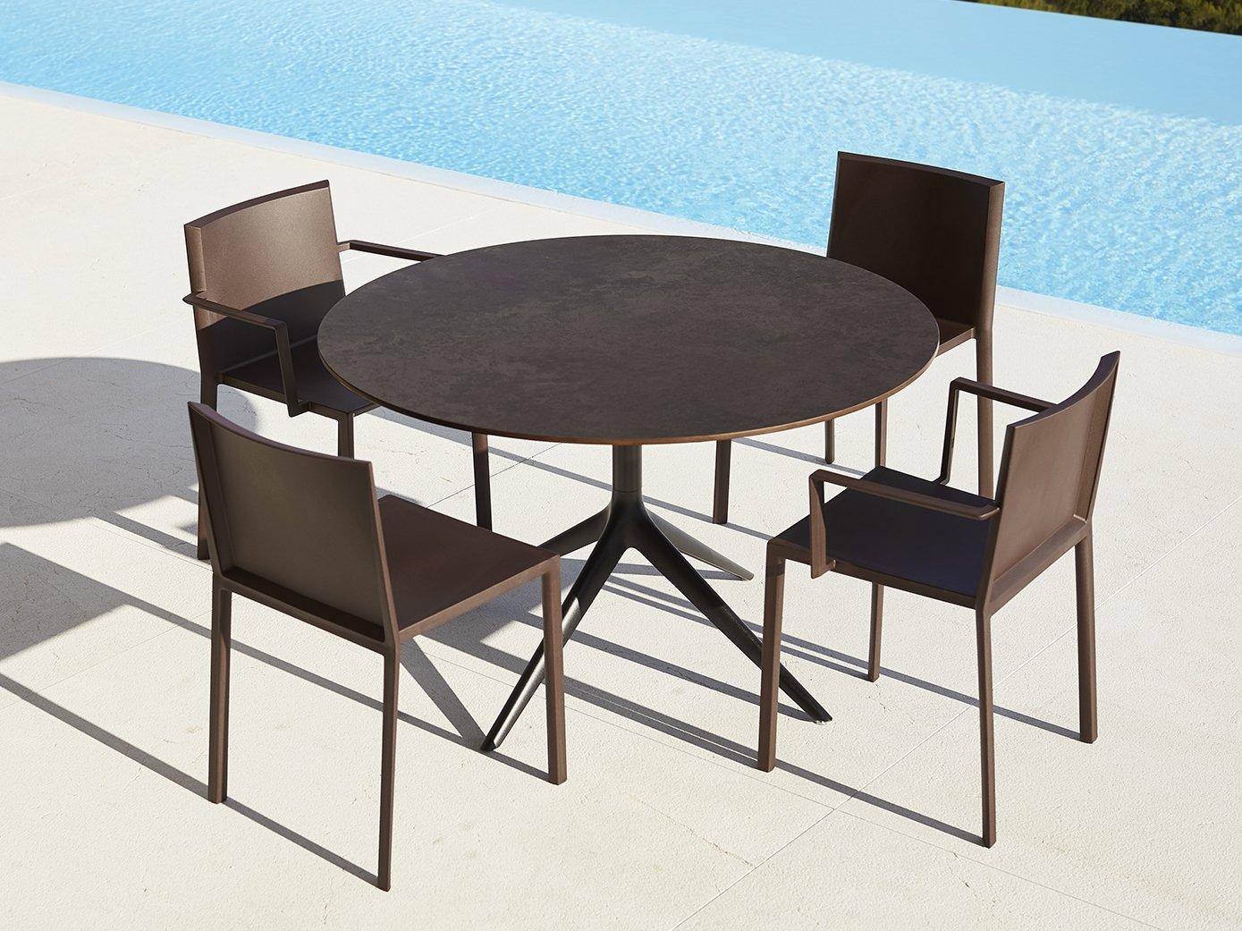 Polyamide garden chair with armrests | Quartz by Vondom