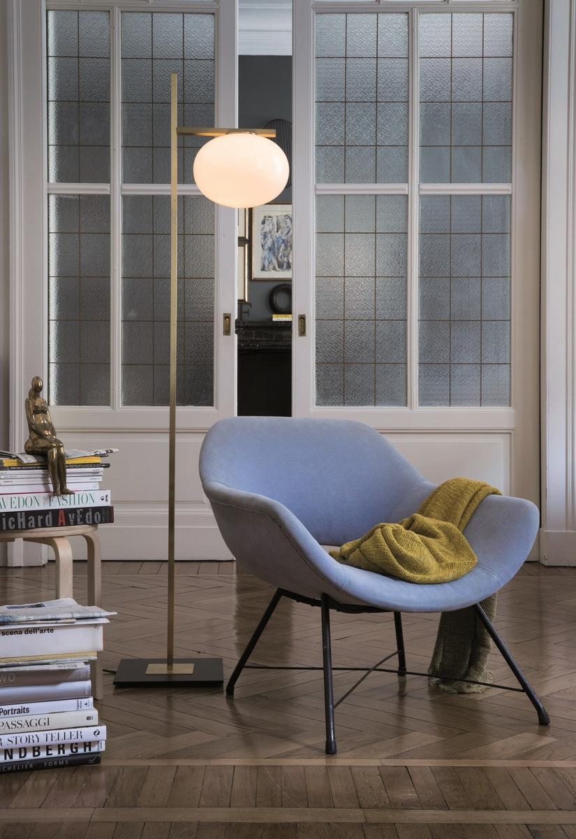 Brass and glass floor lamp | Alba - 382 by Oluce