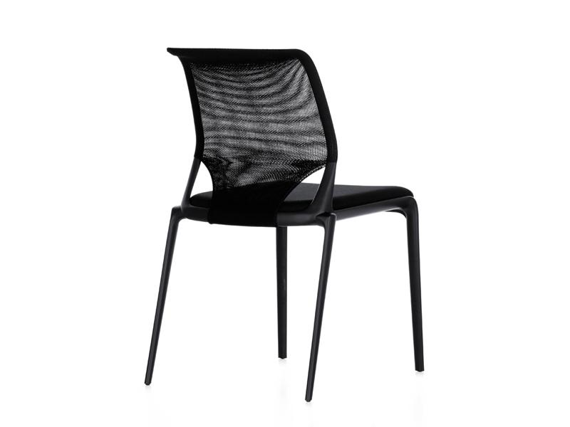 Stackable mesh chair | Medaslim by Vitra