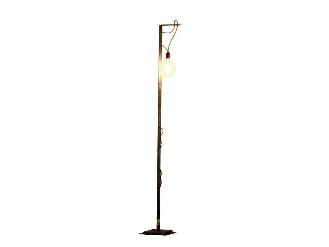 Iron floor lamp | Resnik by Domingo salotti