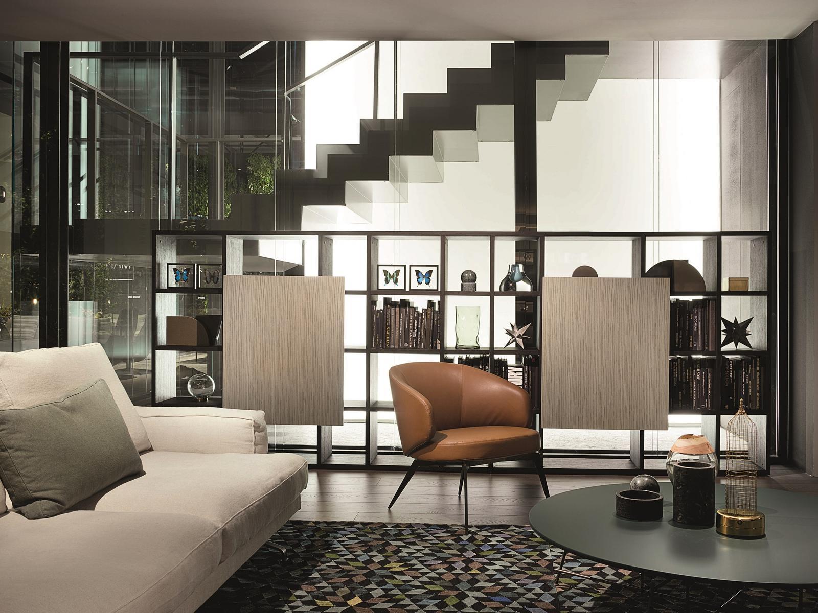 Upholstered easy chair with armrests | Bice by Lema