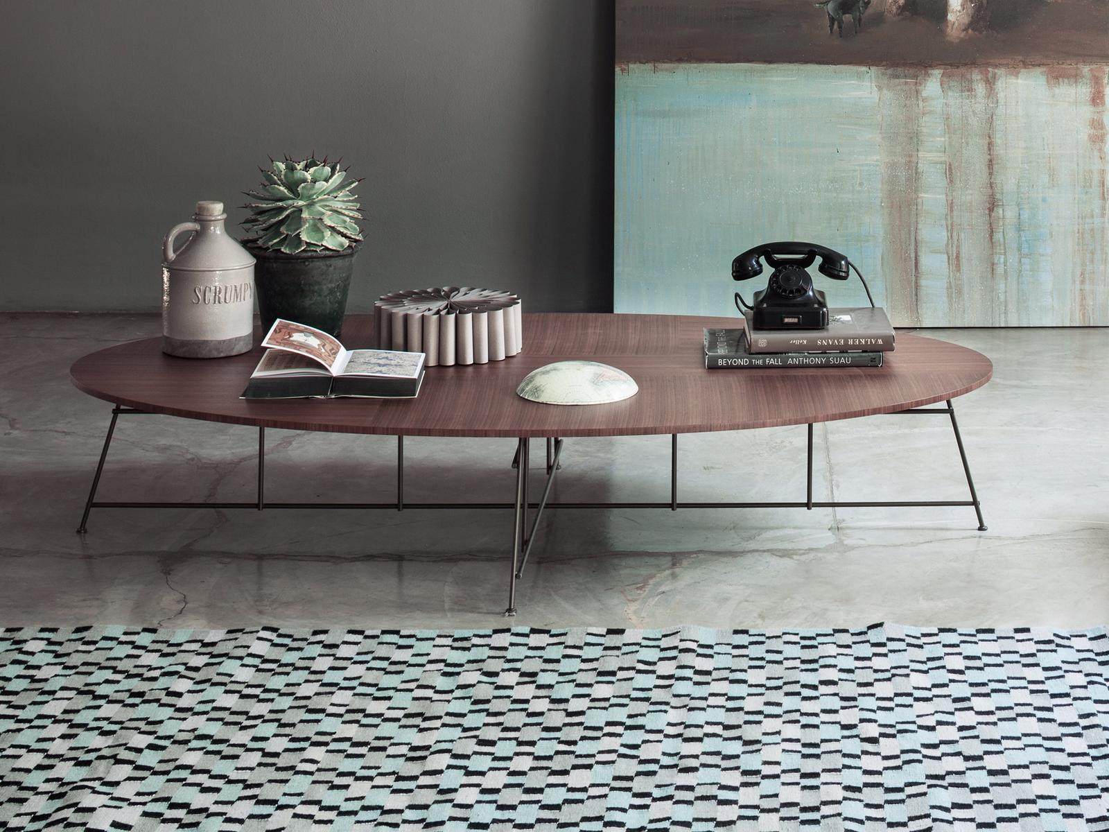 Oval wooden coffee table | Mr. Zheng by Lema