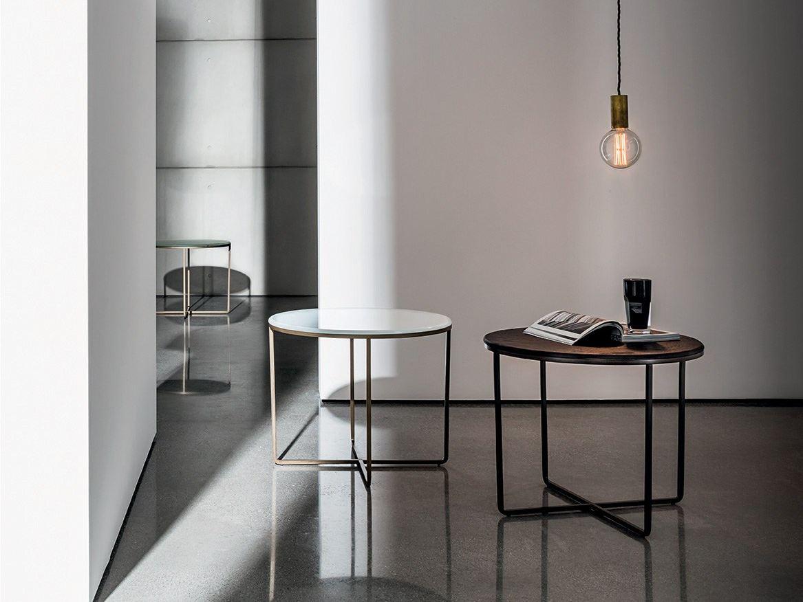 Round glass coffee table | Piktor by Sovet