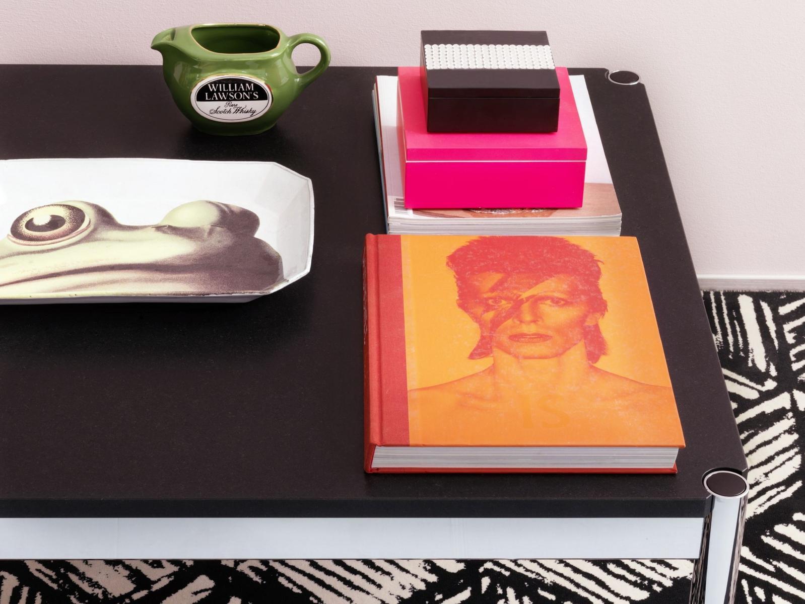 Low square coffee table | Haller Coffee Table by USM