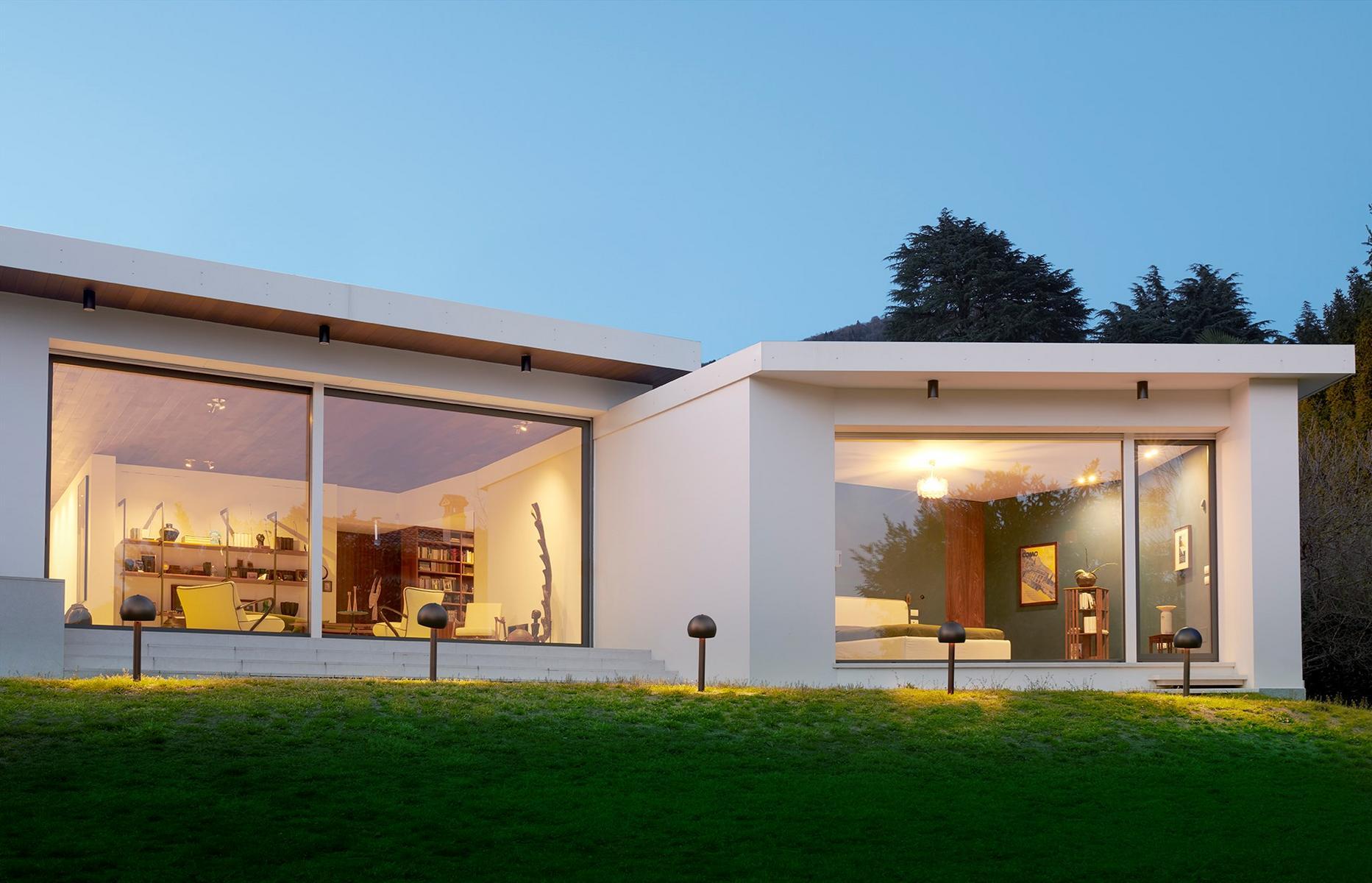 LED metal bollard light | Otto by Oluce