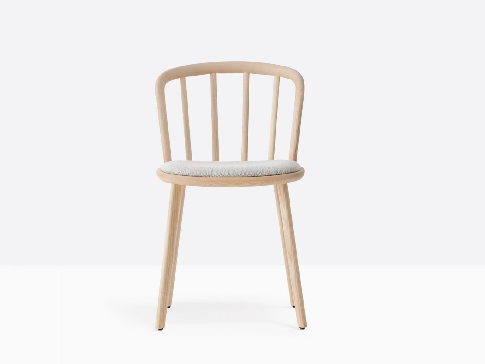 Ash chair with integrated cushion | Nym 2831 by Pedrali