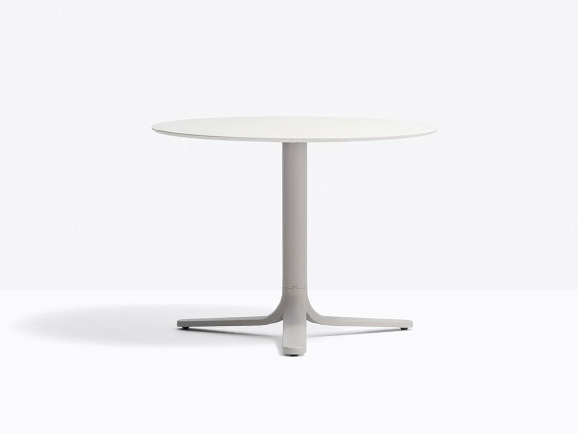 Round die cast aluminium coffee table | Fluxo 5463 by Pedrali