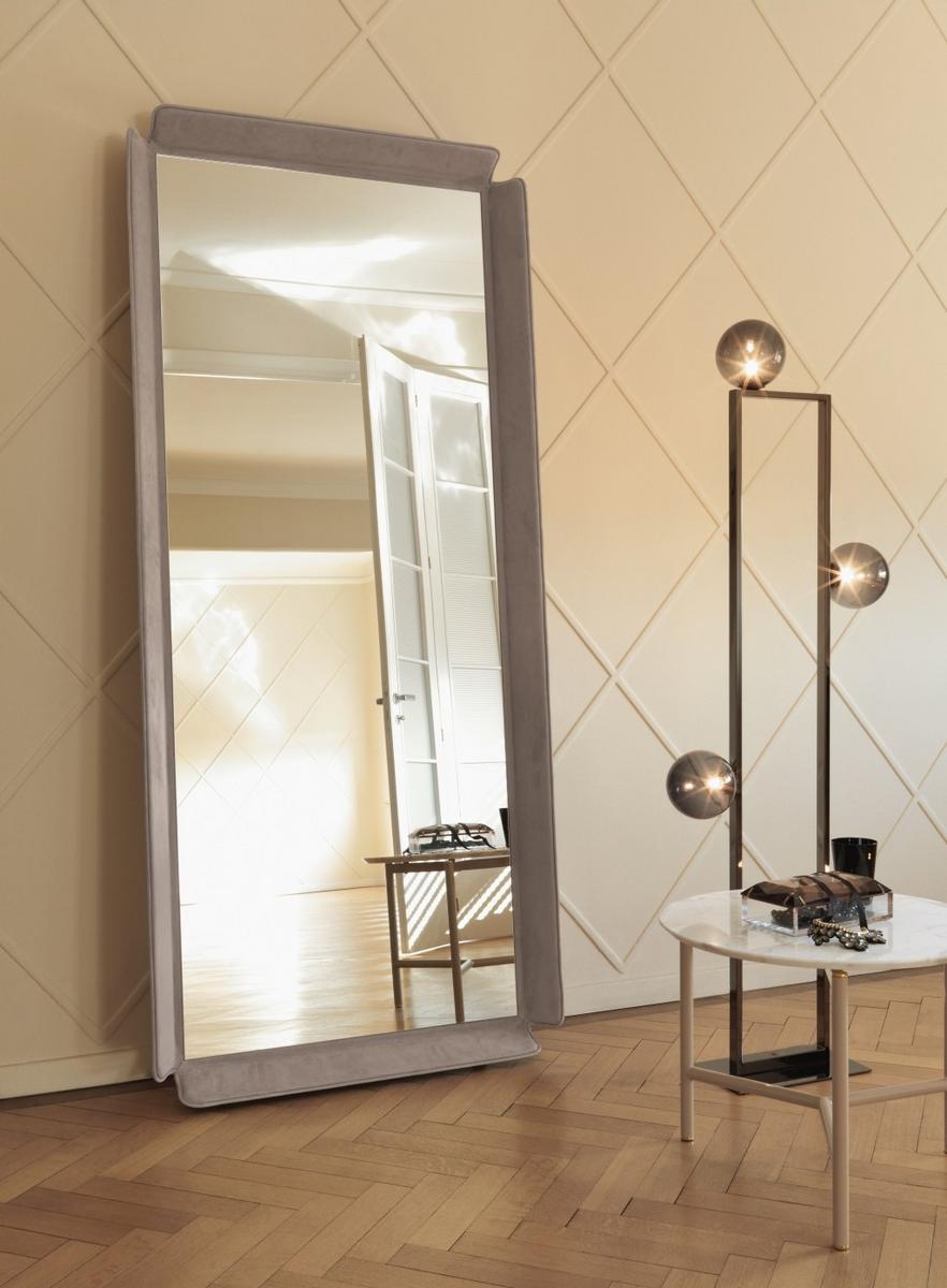 Freestanding mirror | Gentleman by Flou