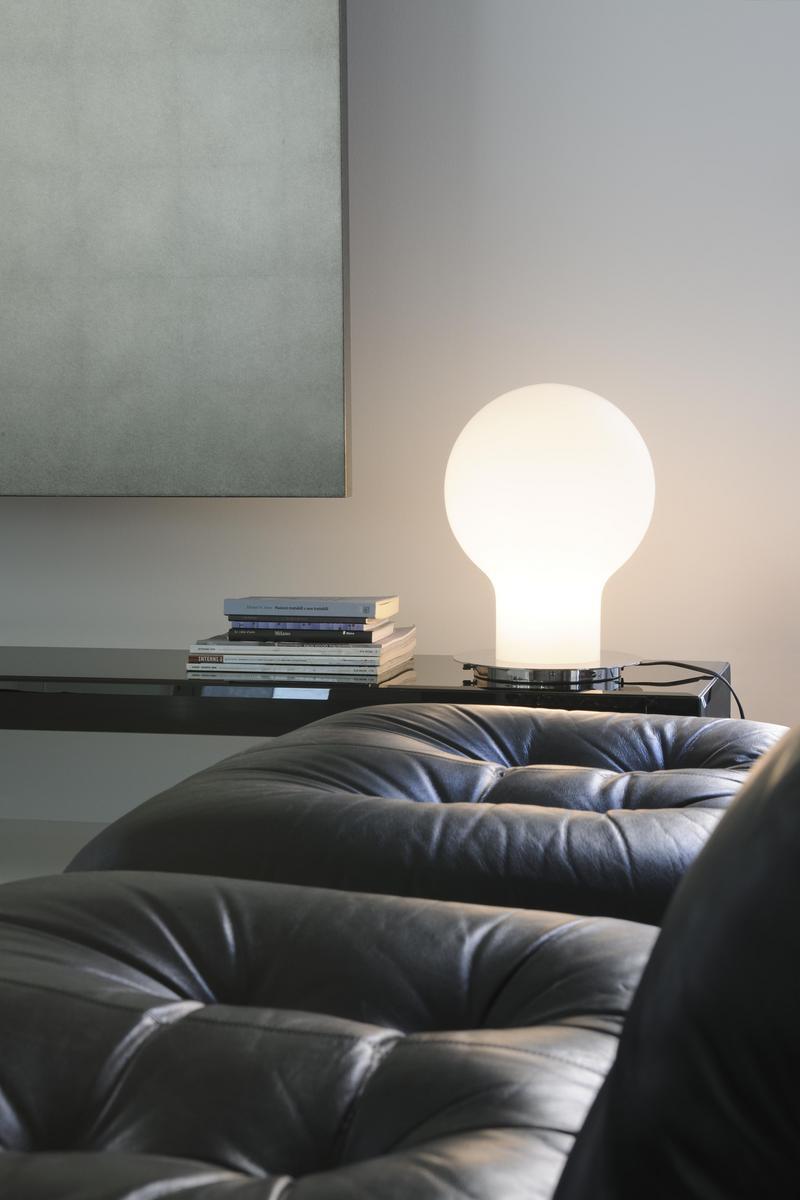 Blown glass table lamp | Denq - 229 by Oluce