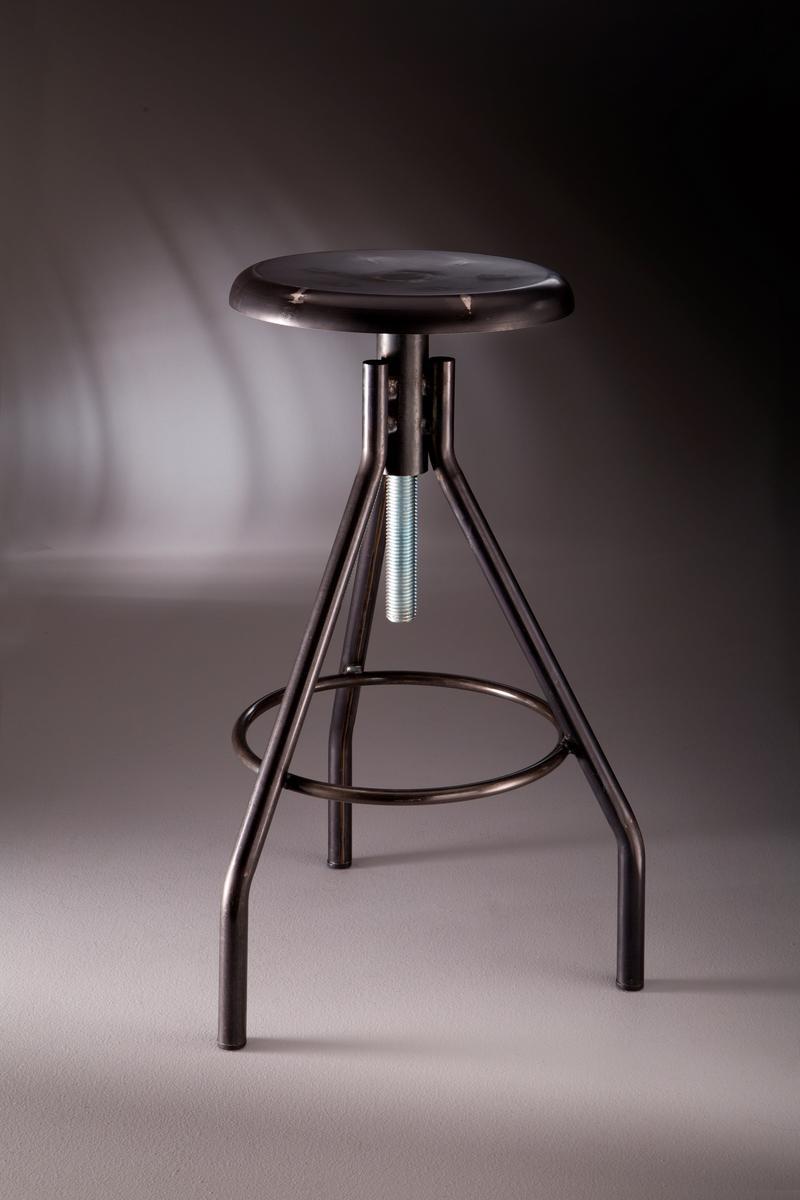 Height-adjustable swivel iron stool | Jooke by Zava